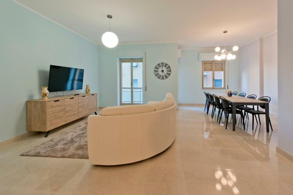 Апартаменты Casa Bella - 3 Baths - Walk To Ortigia Сиракузы Экстерьер фото
